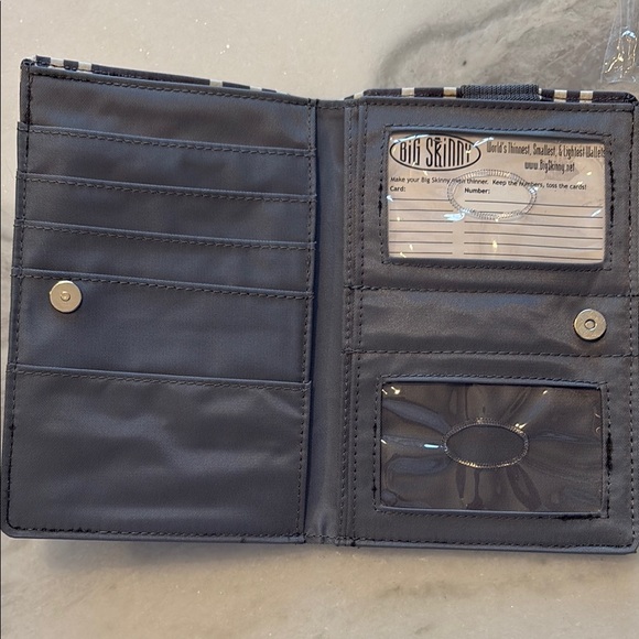 Gray Plus Size My Phone Wallet for Women Graphite Cobble - Picture 4 of 6